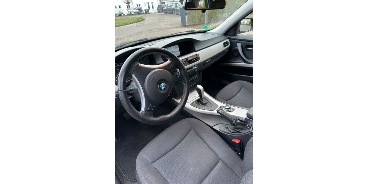 BMW 320 235.000 km 5.555 &euro; Köln 50999