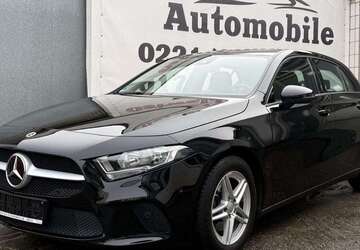 Mercedes-Benz A 180 72.000 km 19.990 &euro; Köln 51065