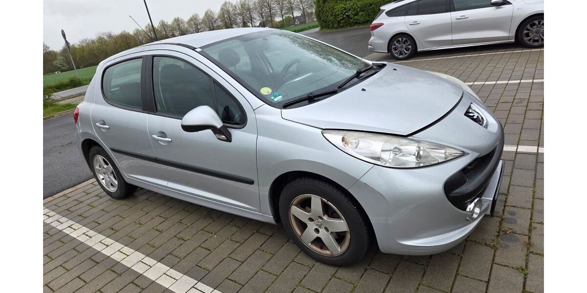 Peugeot 207 178.000 km 1.840 &euro; Meerbusch 40667