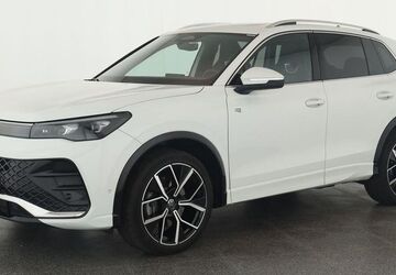 VW Tiguan 16.700 km 44.484 &euro; Düsseldorf 40233