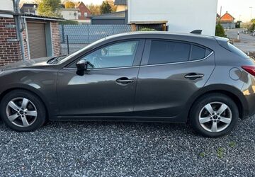 Mazda 3 88.000 km 9.500 &euro; Köln 51103