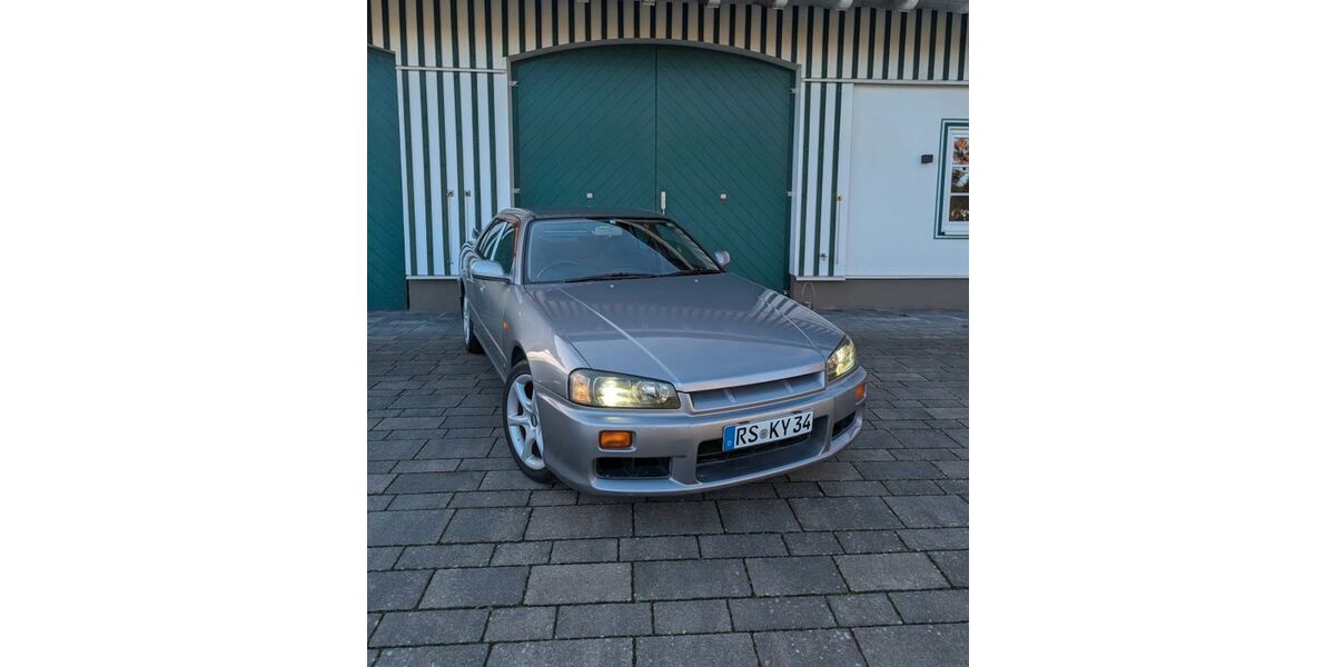 Nissan Skyline 169.700 km 28.990 &euro; Hückeswagen 42499
