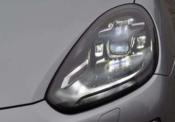 Porsche Cayenne 169.000 km 41.897 &euro; Neuss 41468