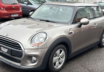 Mini ONE 142.000 km 7.490 &euro; Düsseldorf 40591