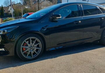 Ford Focus 193.000 km 10.999 &euro; Haan 42781