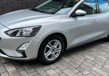 Ford Focus 59.829 km 14.150 &euro; Köln 50829