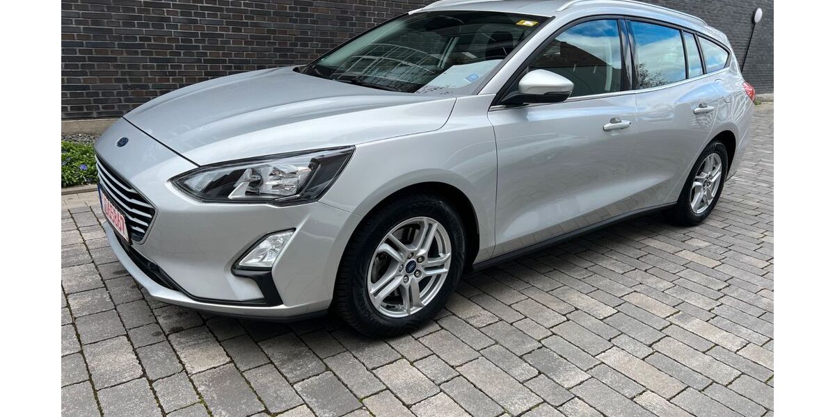 Ford Focus 59.829 km 14.300 &euro; Köln 50829