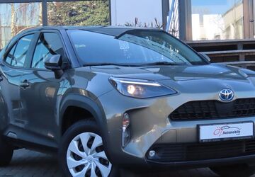 Toyota Yaris 64.257 km 21.900 &euro; Neuss 41469