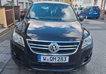VW Tiguan 109.000 km 7.200 &euro; Wuppertal 42277