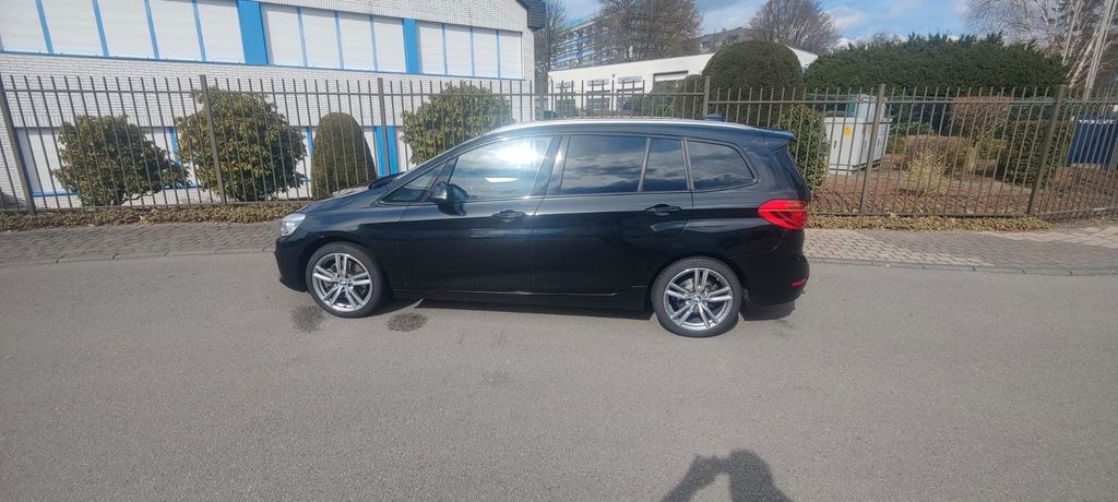 BMW 220 Gran Tourer 166.000 km 15.800 &euro; Wuppertal 42283