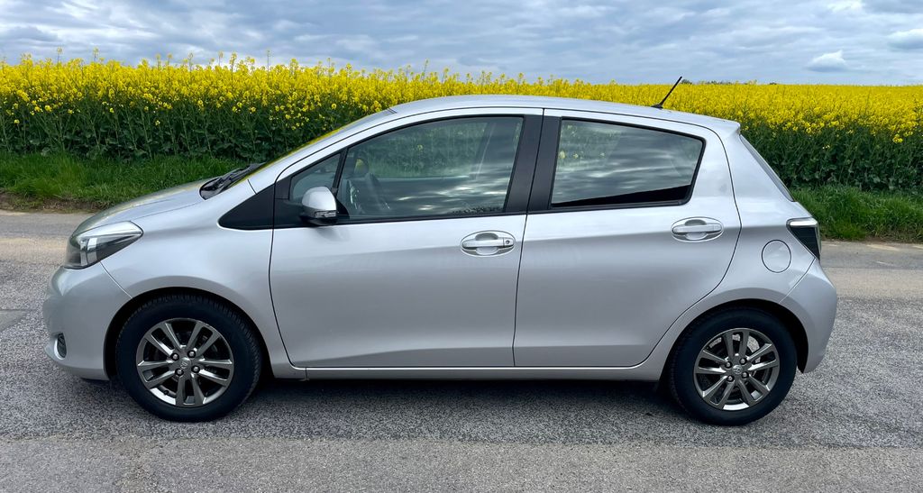 Toyota Yaris 35.600 km 8.500 &euro; Ratingen 40878