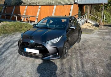 Toyota Yaris 33.105 km 18.000 &euro; Leichlingen 42799