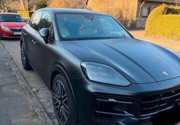 Porsche Cayenne 59.000 km 106.700 &euro; Düsseldorf 40217