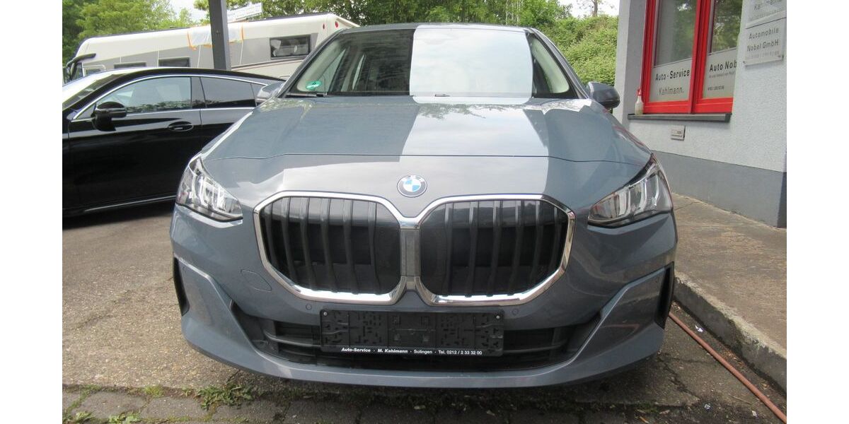 BMW 218 166.000 km 15.450 &euro; Solingen 42697