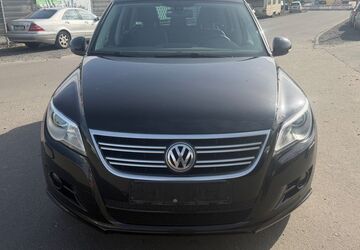 VW Tiguan 165.000 km 8.950 &euro; Köln/Poll 51105