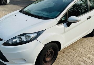 Ford Fiesta 124.500 km 2.400 &euro; Köln 51067
