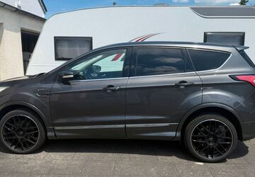 Ford Kuga 86.700 km 19.600 &euro; Köln 50827
