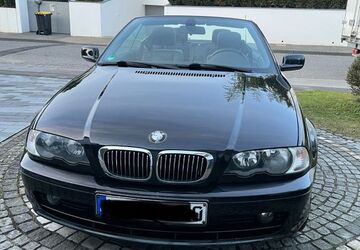 BMW 323 111.303 km 12.200 &euro; Haan 42781