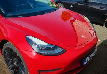 Tesla Model 3 108.800 km 20.500 &euro; Köln 50765