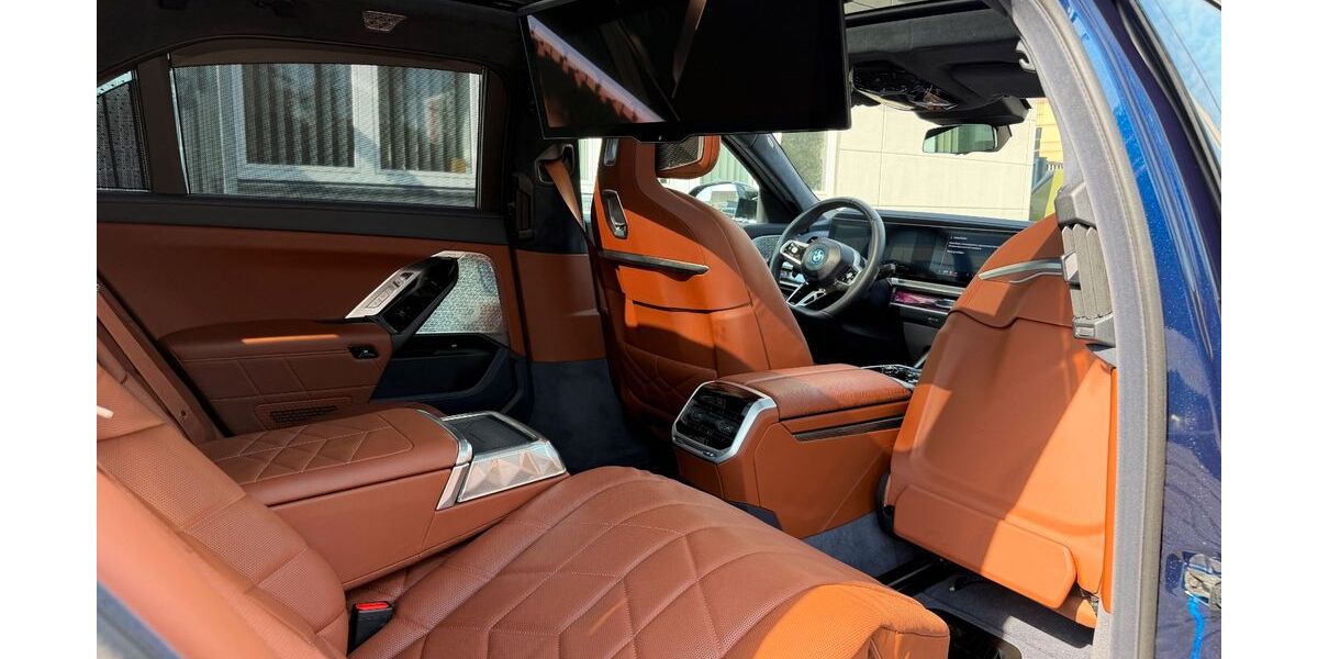 BMW M760 60.359 km 109.950 &euro; Köln 50739