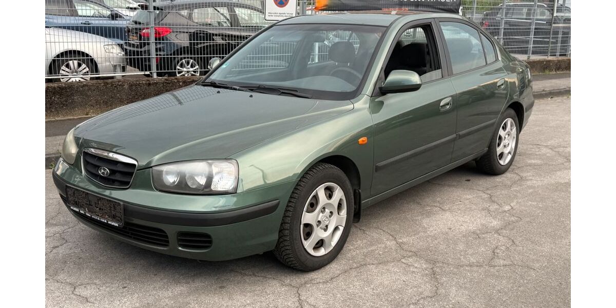 Hyundai Elantra 175.000 km 1.700 &euro; Hilden 40721