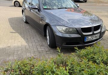 BMW 320 275.000 km 3.100 &euro; Düsseldorf 40229