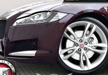 Jaguar XF 76.721 km 8.490 &euro; Düsseldorf 40625