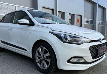 Hyundai i20 95.389 km 8.795 &euro; Willich 47877