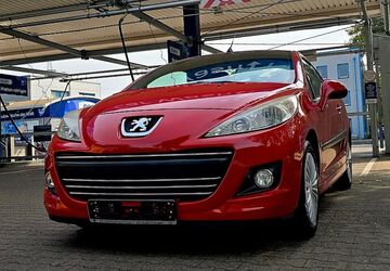 Peugeot 207 118.000 km 3.990 &euro; Mülheim an der Ruhr 45473