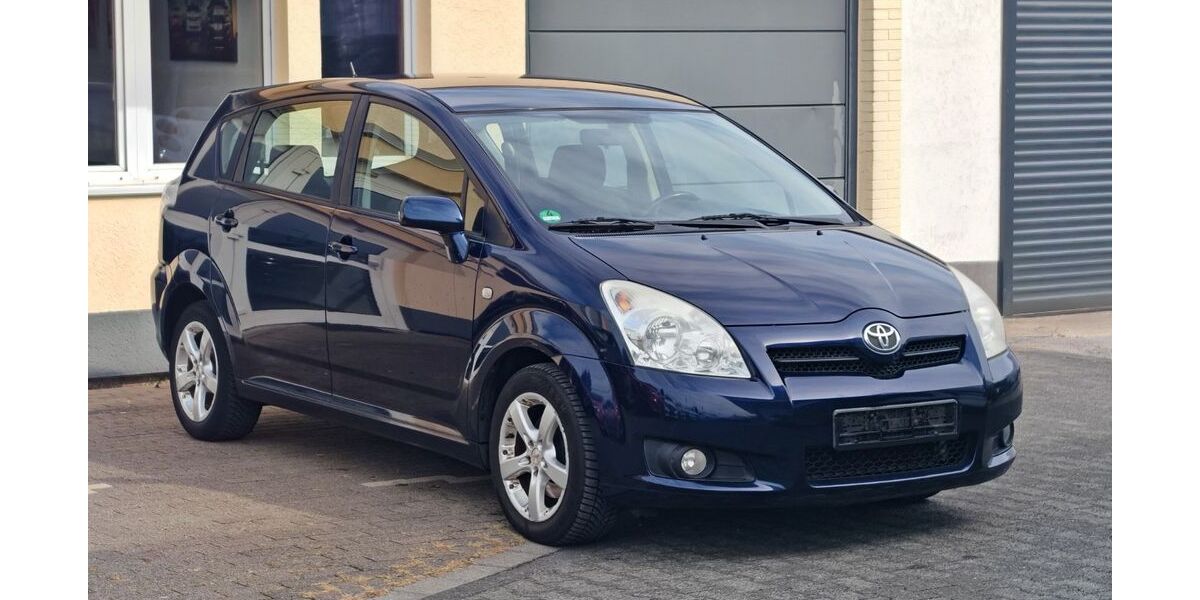 Toyota Corolla Verso 164.000 km 3.600 &euro; Neuss 41469