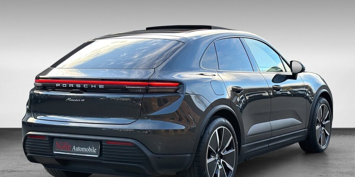 Porsche Macan 4 Chrono Pano Sportsitz 0,25% 12.490 km 76.600 &euro; Wuppertal 42327