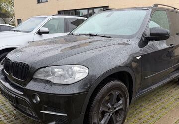 BMW X5 300.000 km 9.500 &euro; Köln 51105