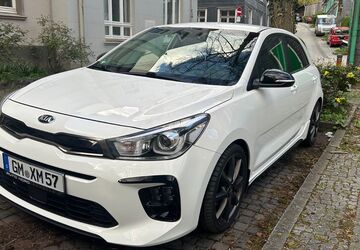 Kia Rio 100.000 km 13.900 &euro; Radevormwald 42477