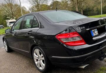 Mercedes-Benz C 220 239.800 km 7.200 &euro; Hilden 40721