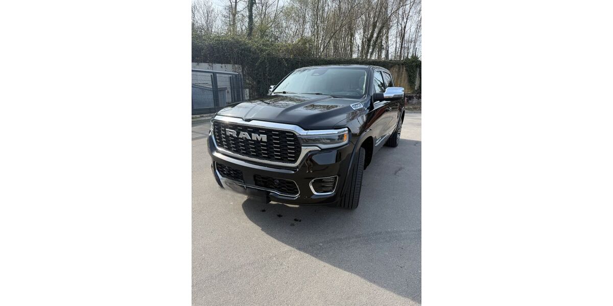 Dodge RAM 18.000 km 89.995 &euro; Mülheim an der ruhr 45473