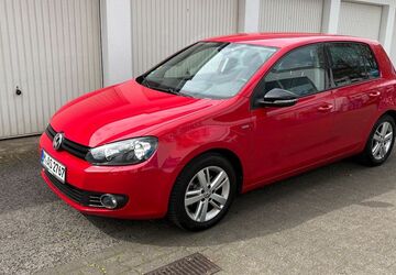 VW Golf 53.000 km 7.900 &euro; Düsseldorf 40479