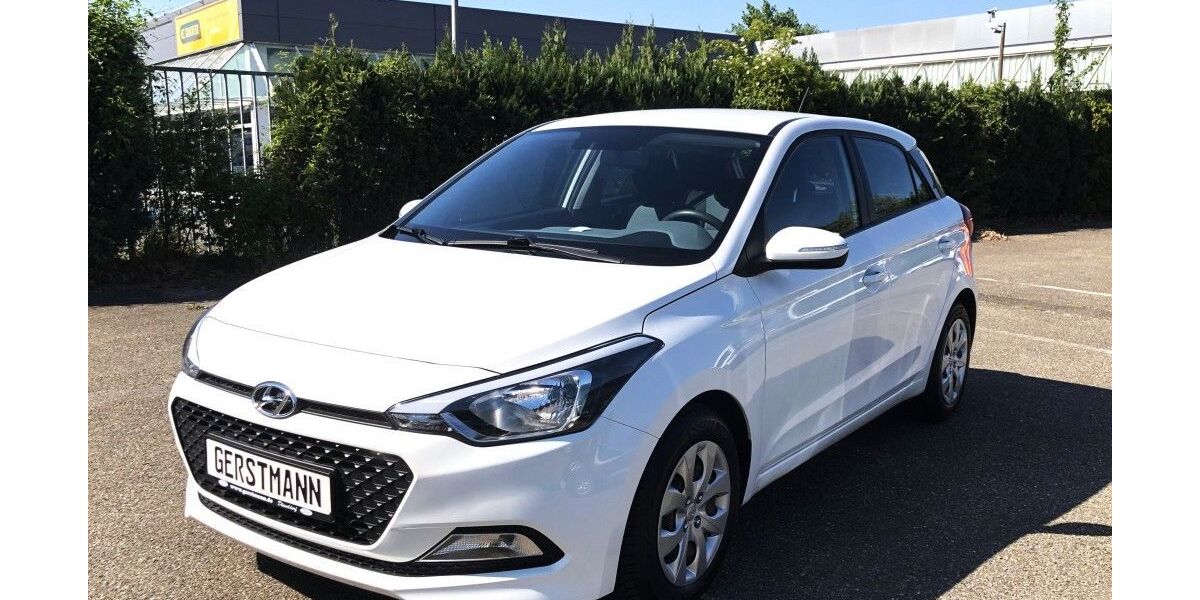 Hyundai i20 51.991 km 10.480 &euro; Düsseldorf 40589