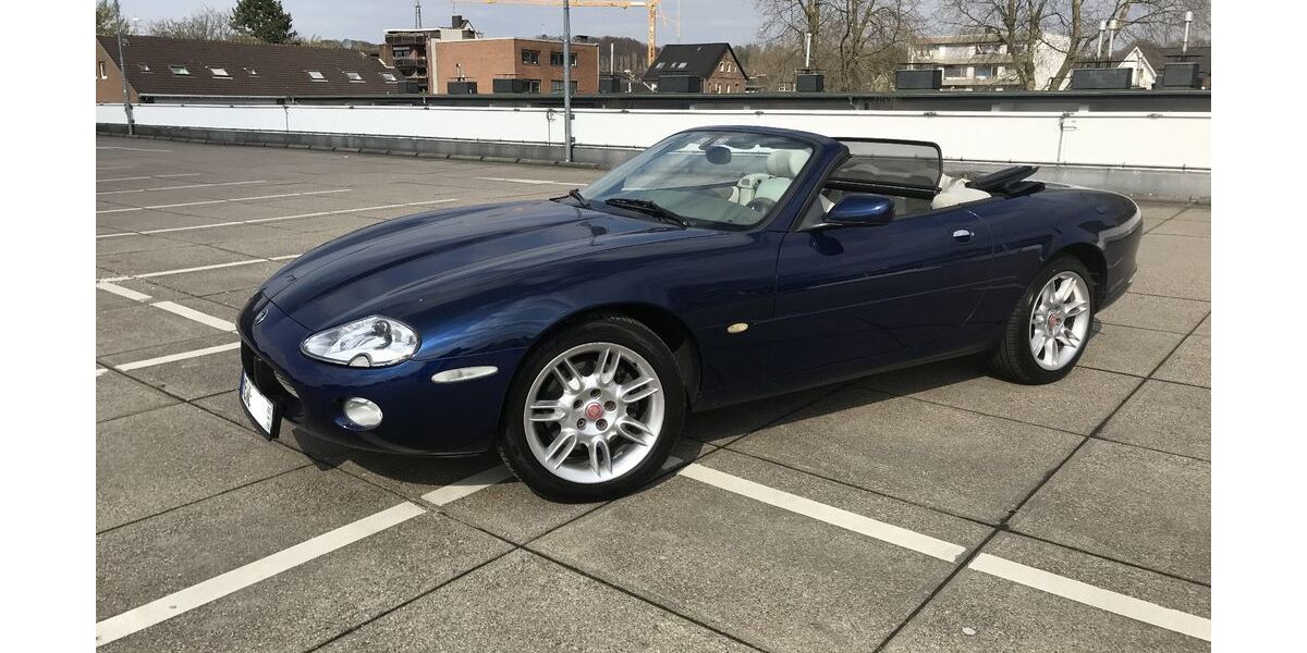 Jaguar XK8 126.000 km 16.400 &euro; Hilden 40724