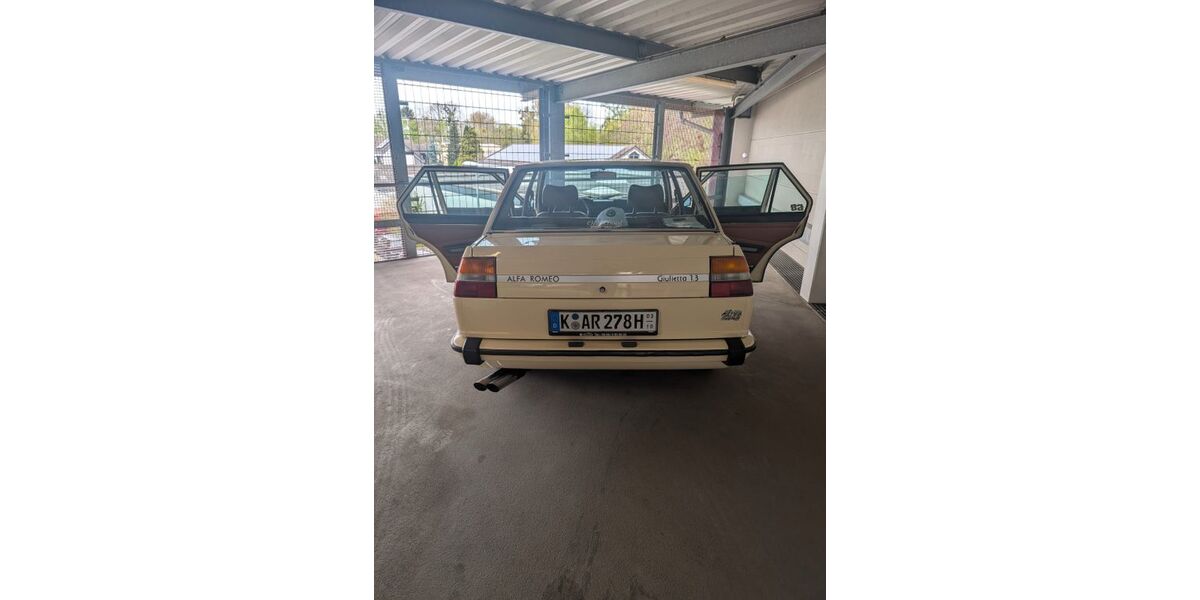 Alfa Romeo Giulietta 90.157 km 13.699 &euro; Köln 51065