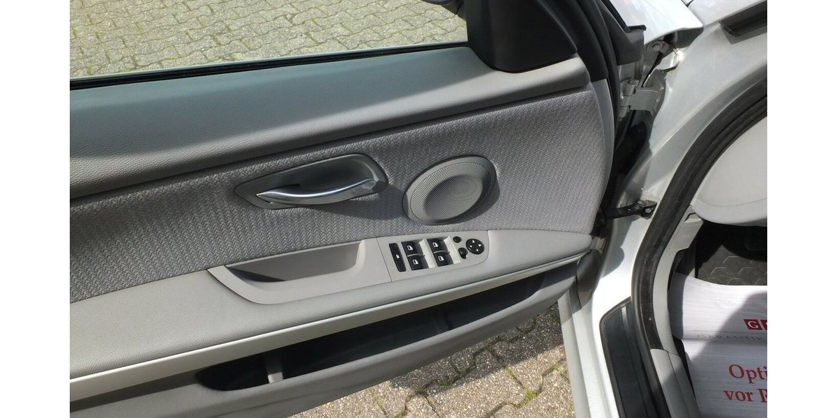 BMW 318i WM2026: NAVI PDC GARANTIE 17 ZOLL LMF 134.241 km 6.998 &euro; Köln 50858