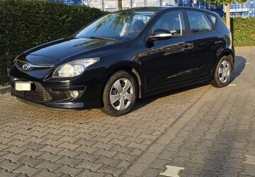Hyundai i30 107.000 km 5.500 &euro; Neuss 41462