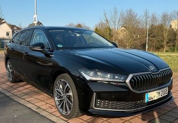Skoda Superb 12.000 km 42.400 &euro; Hückeswagen 42499