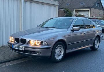 BMW 520 176.800 km 5.200 &euro; Neuss 41469