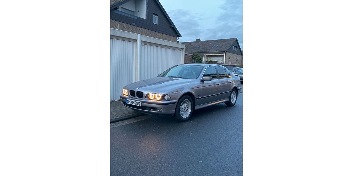 BMW 520 176.800 km 5.200 &euro; Neuss 41469