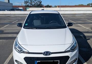 Hyundai i20 93.015 km 9.100 &euro; Leverkusen 51371