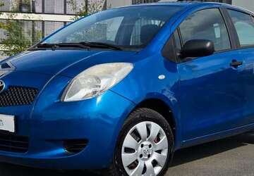 Toyota Yaris 145.000 km 2.899 &euro; Köln 51107