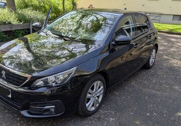 Peugeot 308 81.600 km 12.700 &euro; Köln 51067