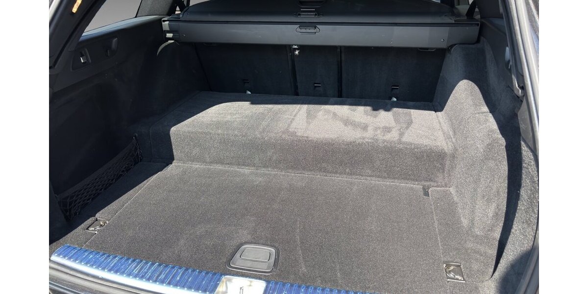 Mercedes-Benz E 300 de AMG MBUX Burm Pano 360° AHK MB100 65.161 km 30.900 &euro; Wuppertal 42327