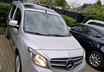 Mercedes-Benz Citan 171.000 km 8.900 &euro; Hilden 40723