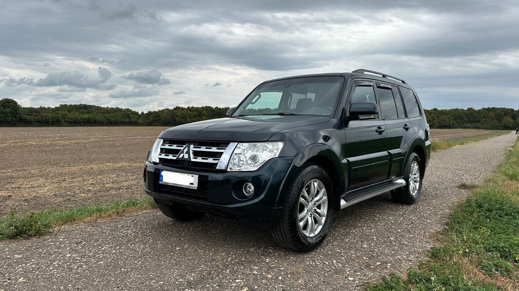 Mitsubishi Pajero 230.000 km 16.490 &euro; Köln 50997